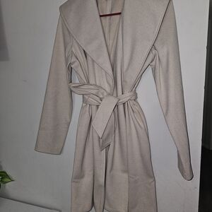 Elegant Cream Women's Tie-Waist Robe